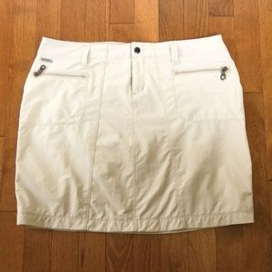Lole mini sport skirt gray/beige.